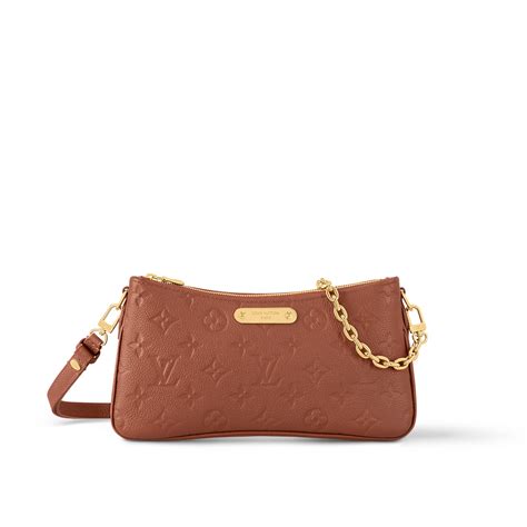 Liv Pochette Monogram .